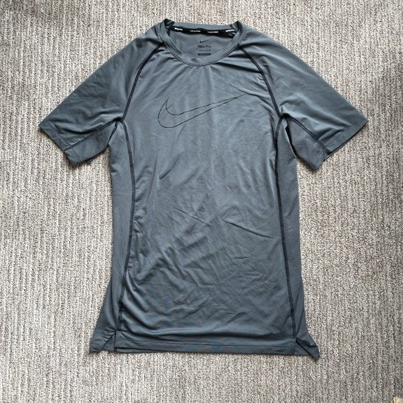 Men's Small Nike Pro Dri Fit Slim Fitted Short Sleeve Shirt Gray - Picture 1 of 3